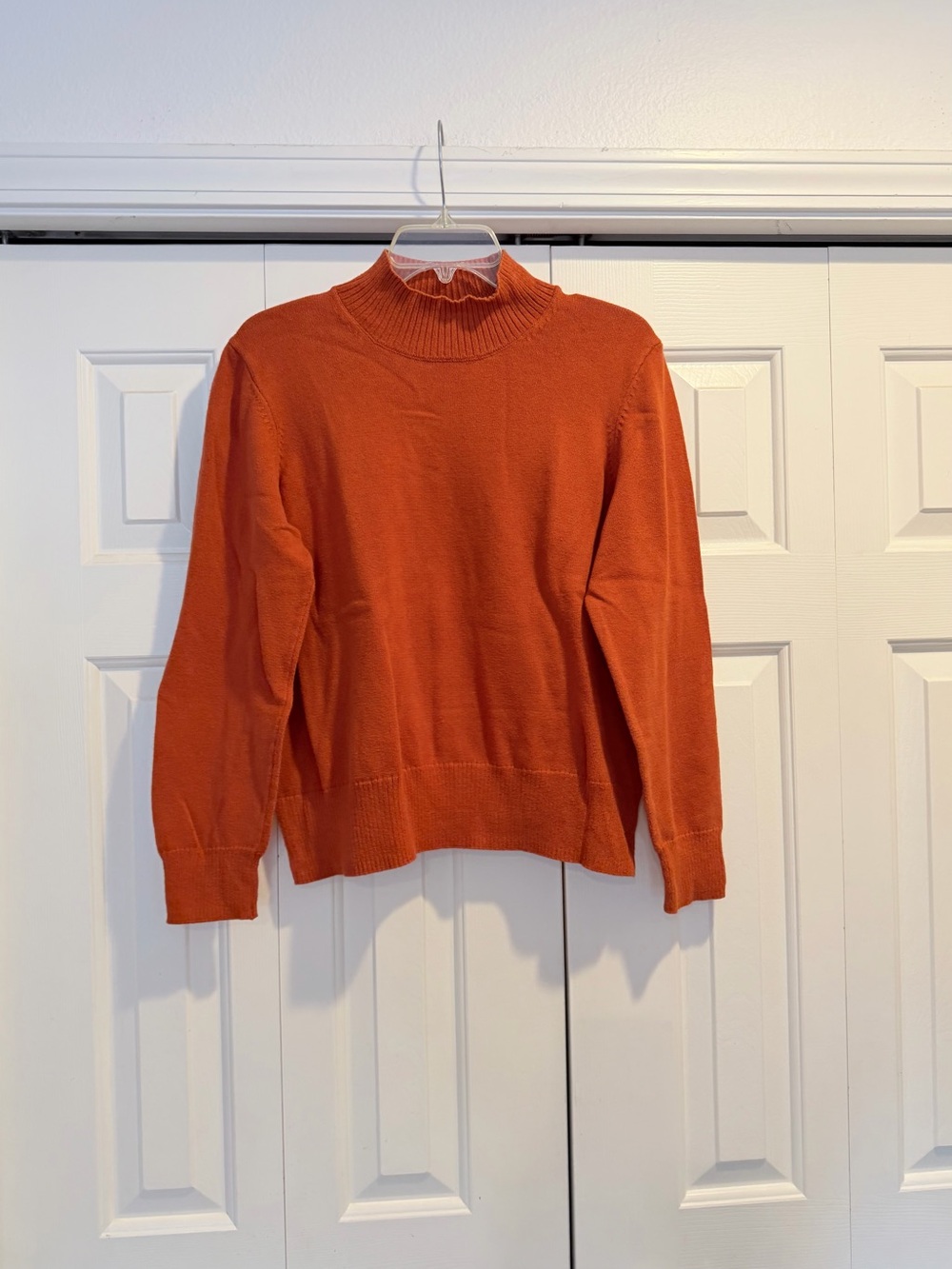 Old Navy Women’s Burnt Orange Mock Neck Sweater #0155